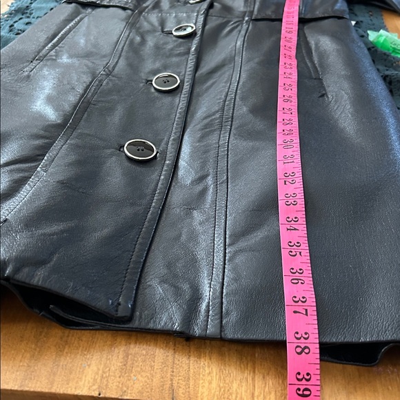 # 145  amazing very classy DANIER leather jacket with a zip out lining - Picture 13 of 13